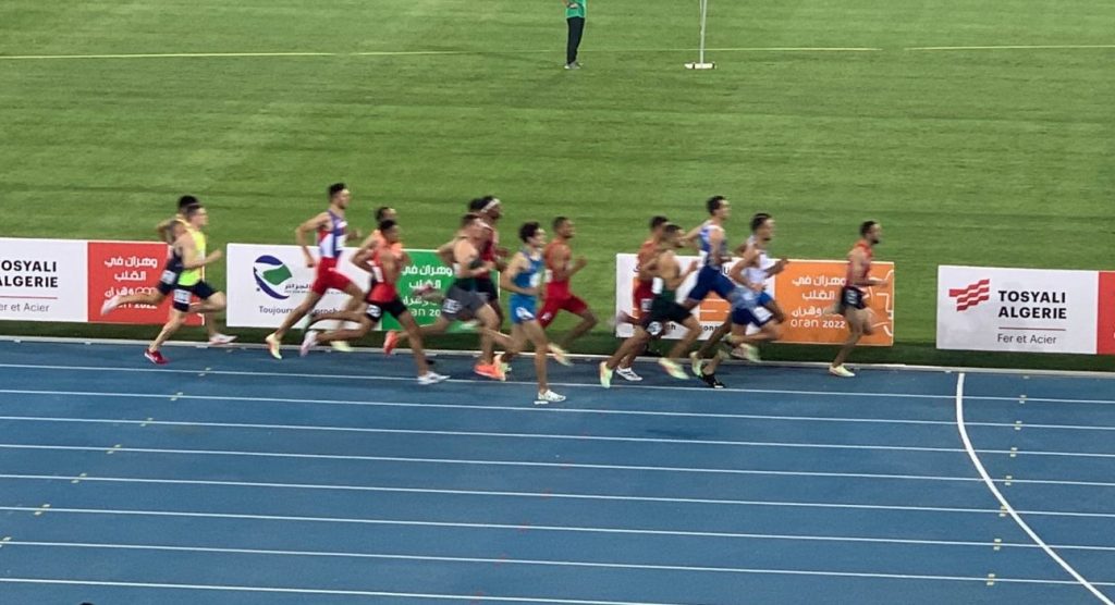 Fantàstica 5a posició del @polmoya4 als 1500 m. Millor resultat d’un atleta andorrà en uns Jocs del Mediterrani. Amb una Cursa plena de corredors de primer nivell mundial. @nahuquetzal_16 - 12a Excel·lent també en una prova que no és la seva Algunes de les magnífiques participacions en Atletisme dels nostres atletes. oran2022.dz Atletisme: Nahuel Quetzal Carabaña Valenzuela @nahuquetzal_16 Pol Moya Betriu @polmoya4 Bruna Luque Maestre @bruna.luque Carlota Meritxell Malaga Moran @carlotttiii Coach: Marcos Sanza Arranz @marcos_sanza @cojm2022 #oran2022 #oran_au_coeur #JMOran2022 #وهران_في_القلب #Oran_au_coeur #andorra #andorre🇦🇩 #jocsdelmediterrani ##barçaatletisme @cavandorra @esports_govern @comiteolimpicandorra @atletismoplayas @silviariva79 @andbank_and